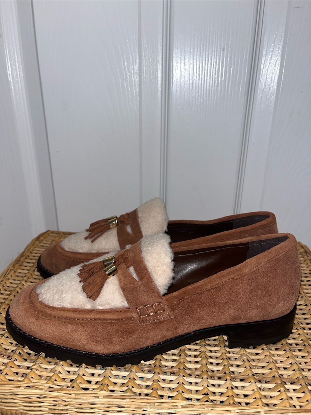 TALBOTS Cassidy Sherpa tassel loafers